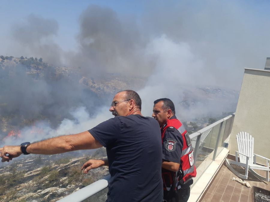 اندلاع حريق هائل في منطقة ألفي منشيه